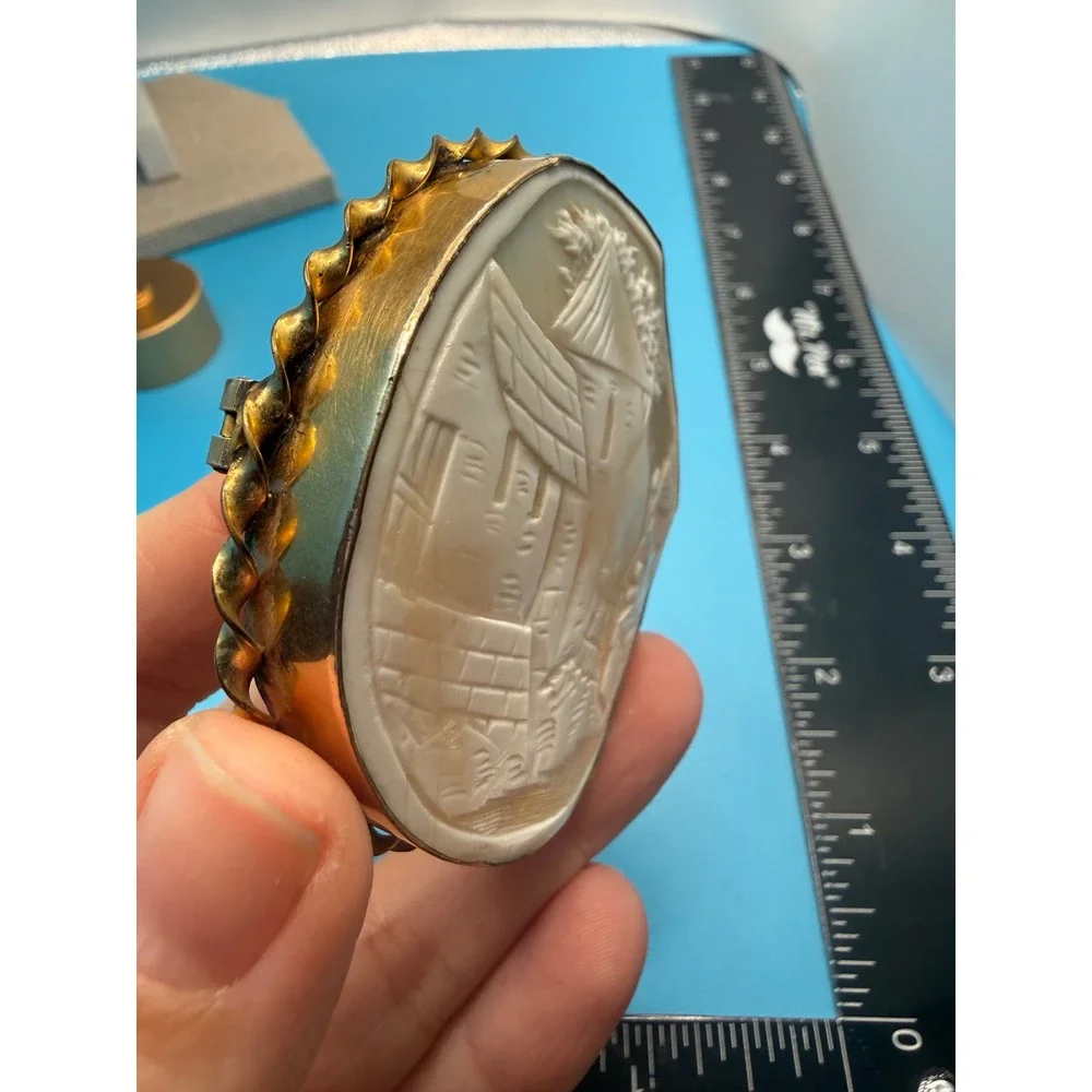 Antique Shell Cameo Brooch Margaret at the Well Village Scene‎ Gold Tone 2.25